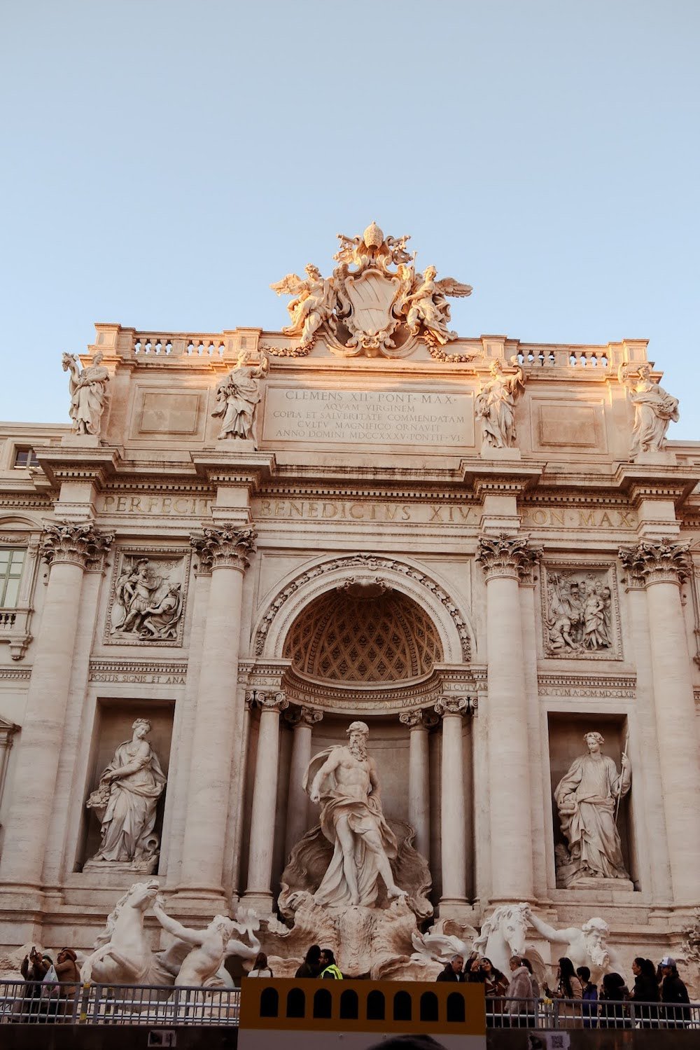 TREVI Fountain - Best things to see in Rome in two days
